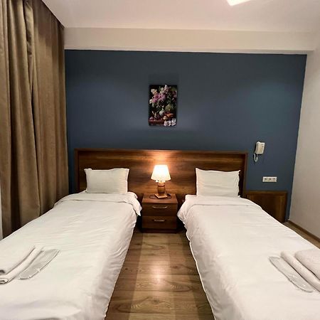 טביליסי Hotel King Tom מראה חיצוני תמונה