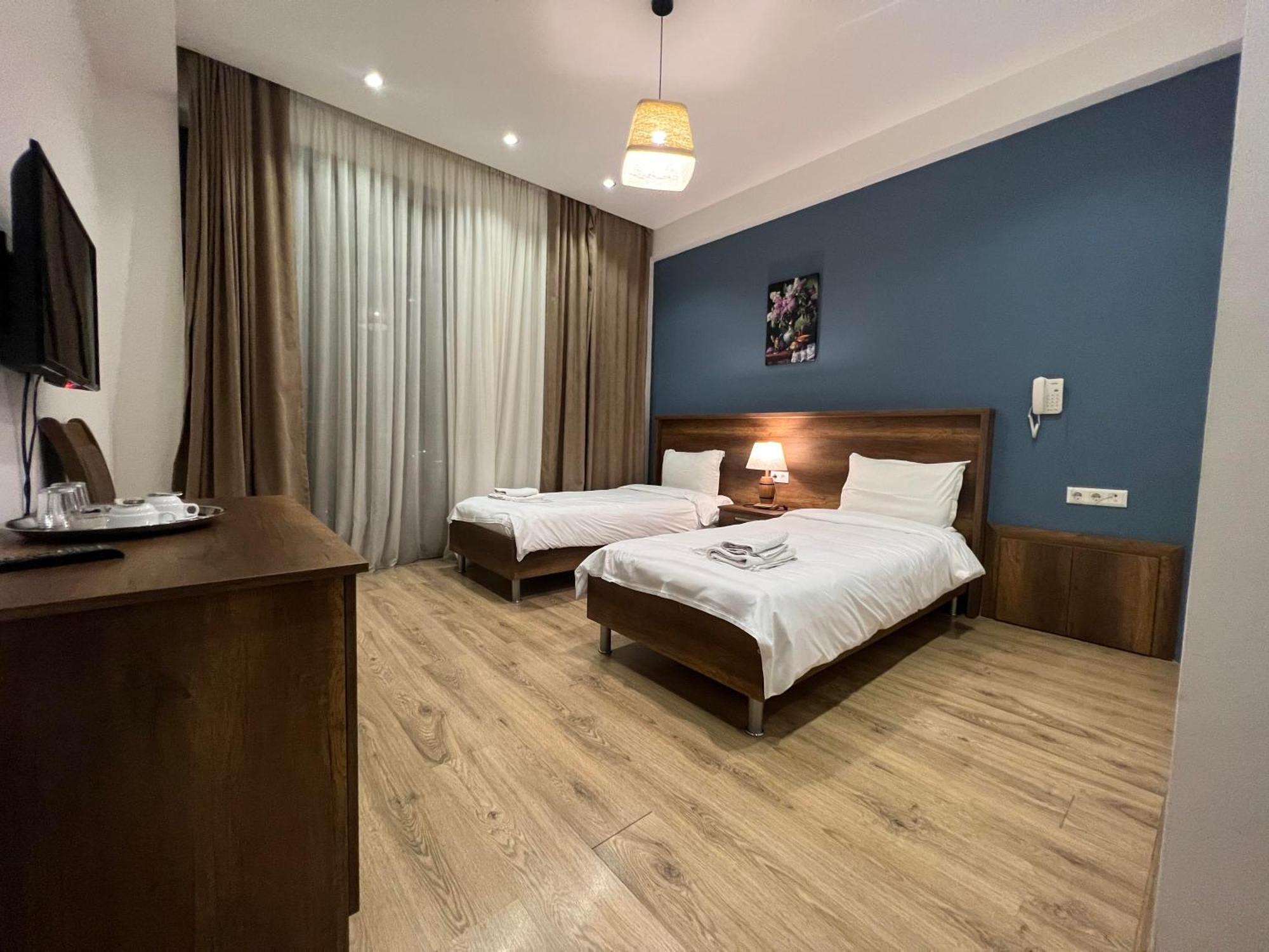 טביליסי Hotel King Tom מראה חיצוני תמונה