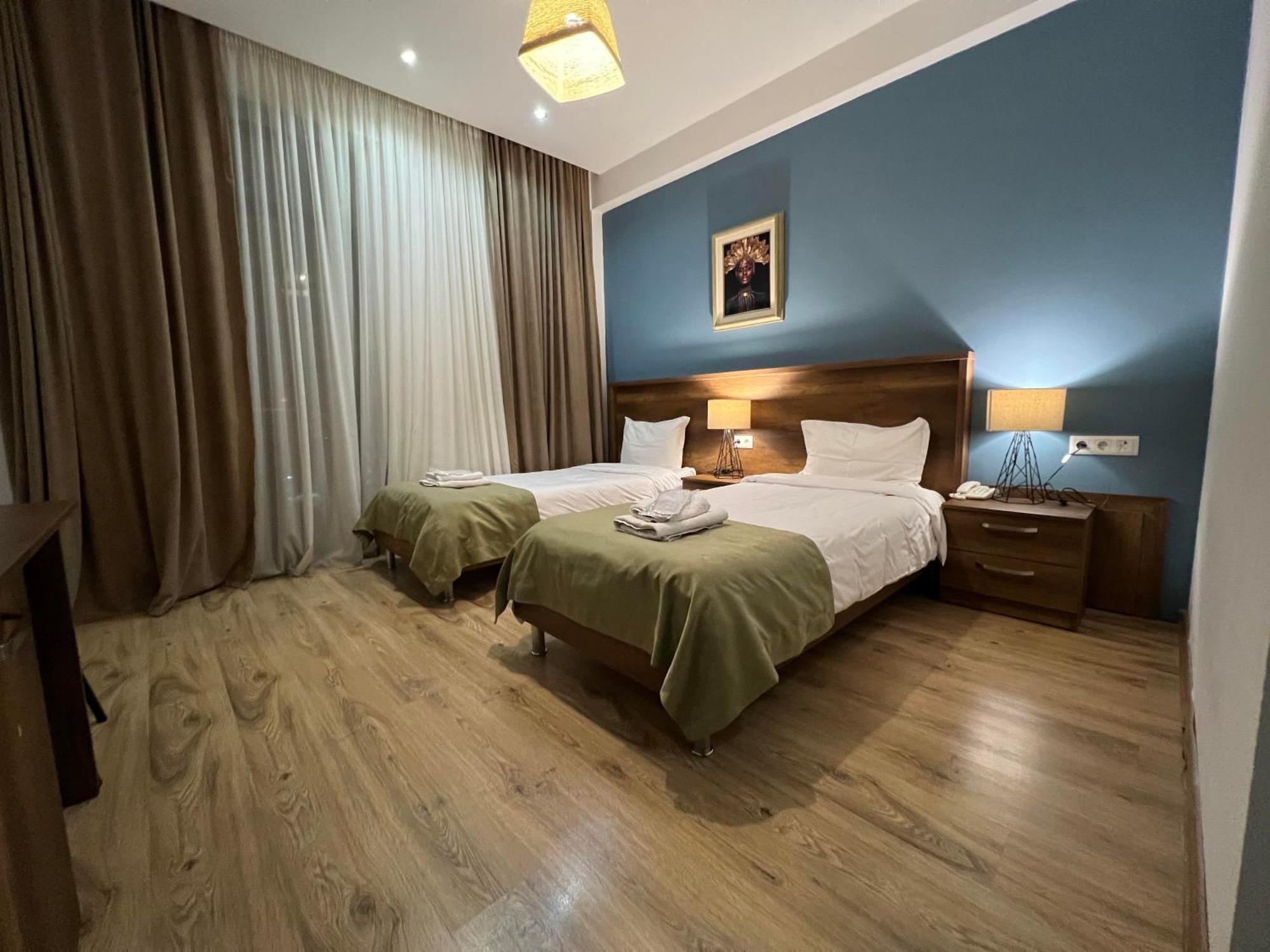 טביליסי Hotel King Tom מראה חיצוני תמונה