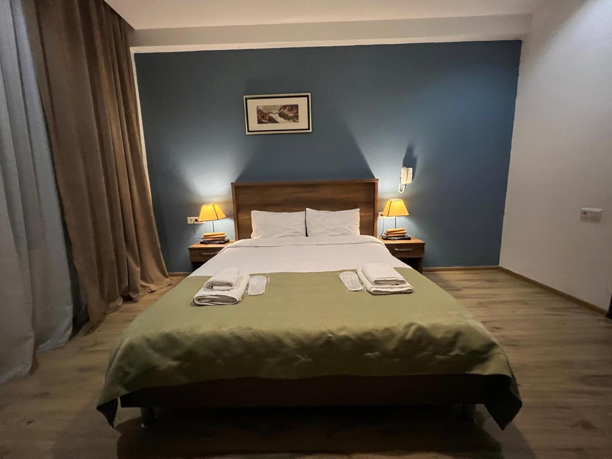 טביליסי Hotel King Tom מראה חיצוני תמונה