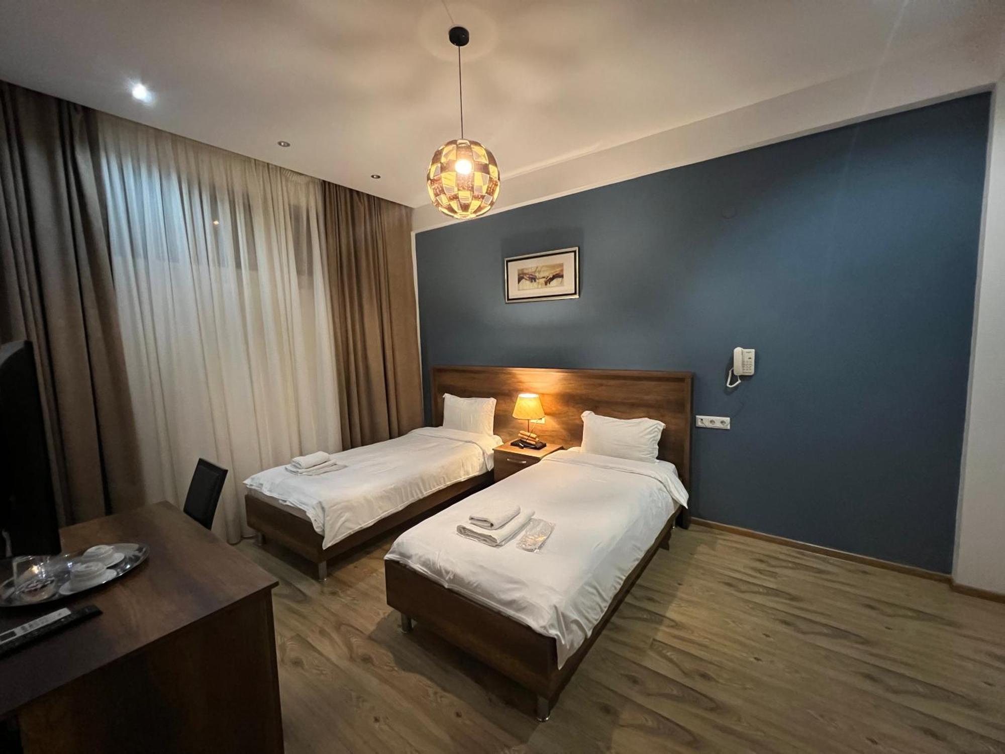 טביליסי Hotel King Tom מראה חיצוני תמונה