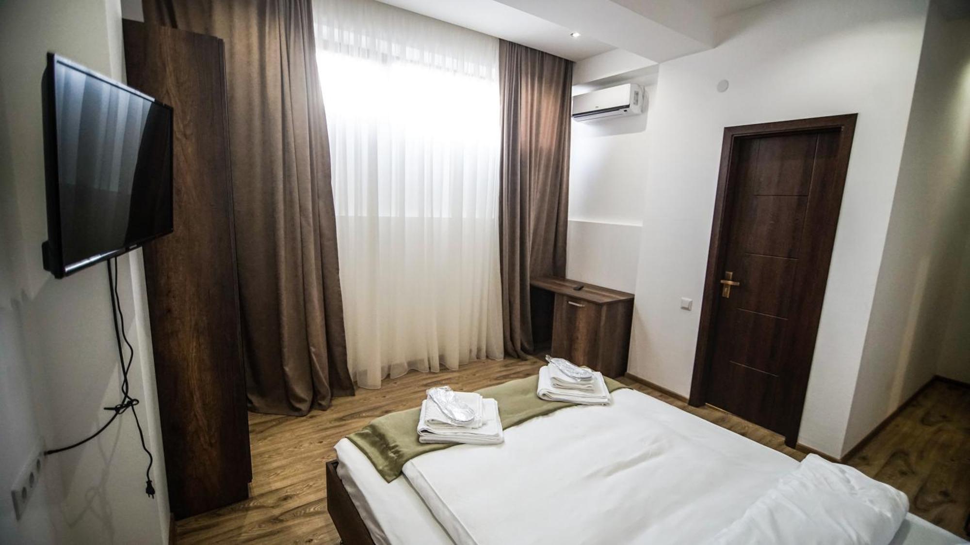 טביליסי Hotel King Tom מראה חיצוני תמונה