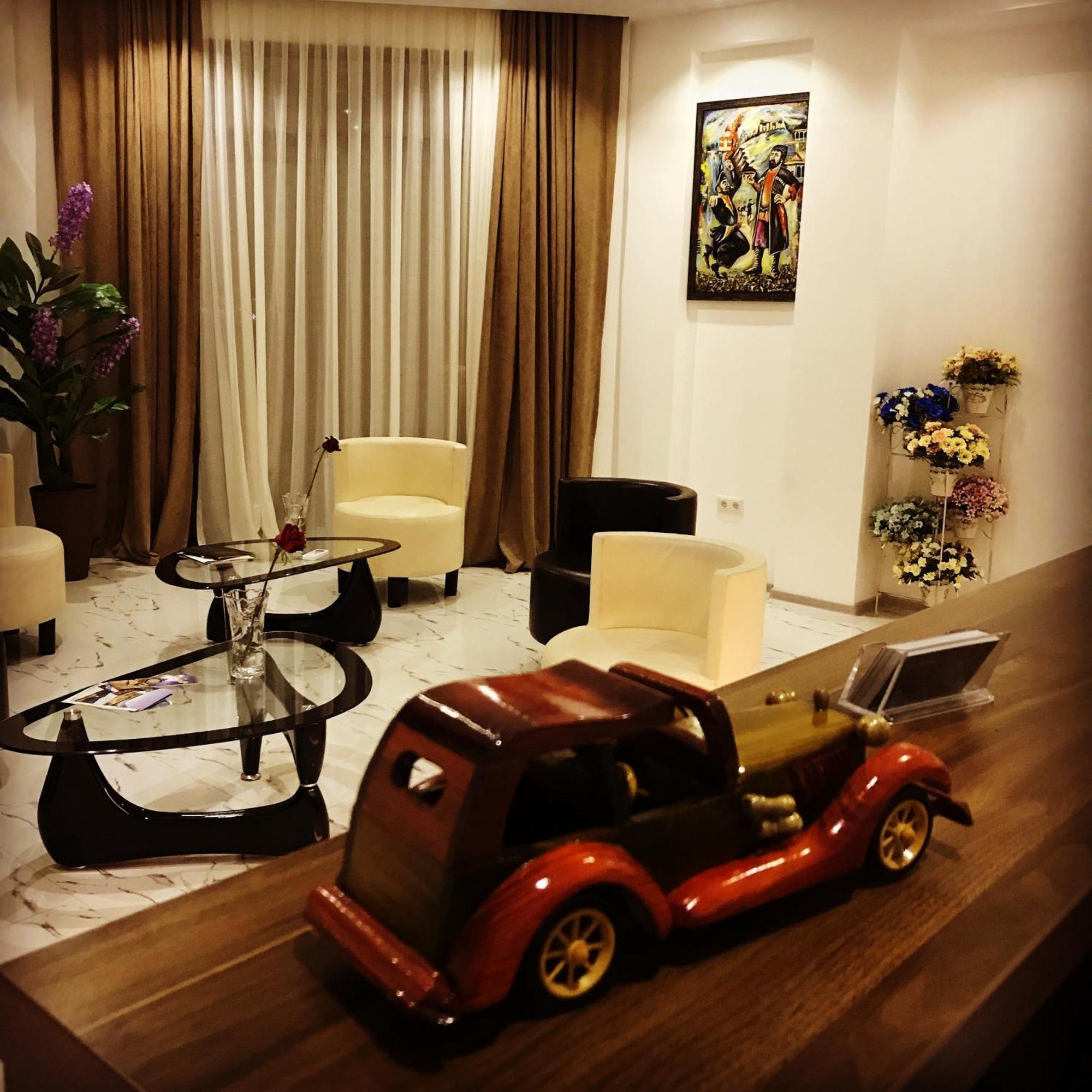 טביליסי Hotel King Tom מראה חיצוני תמונה