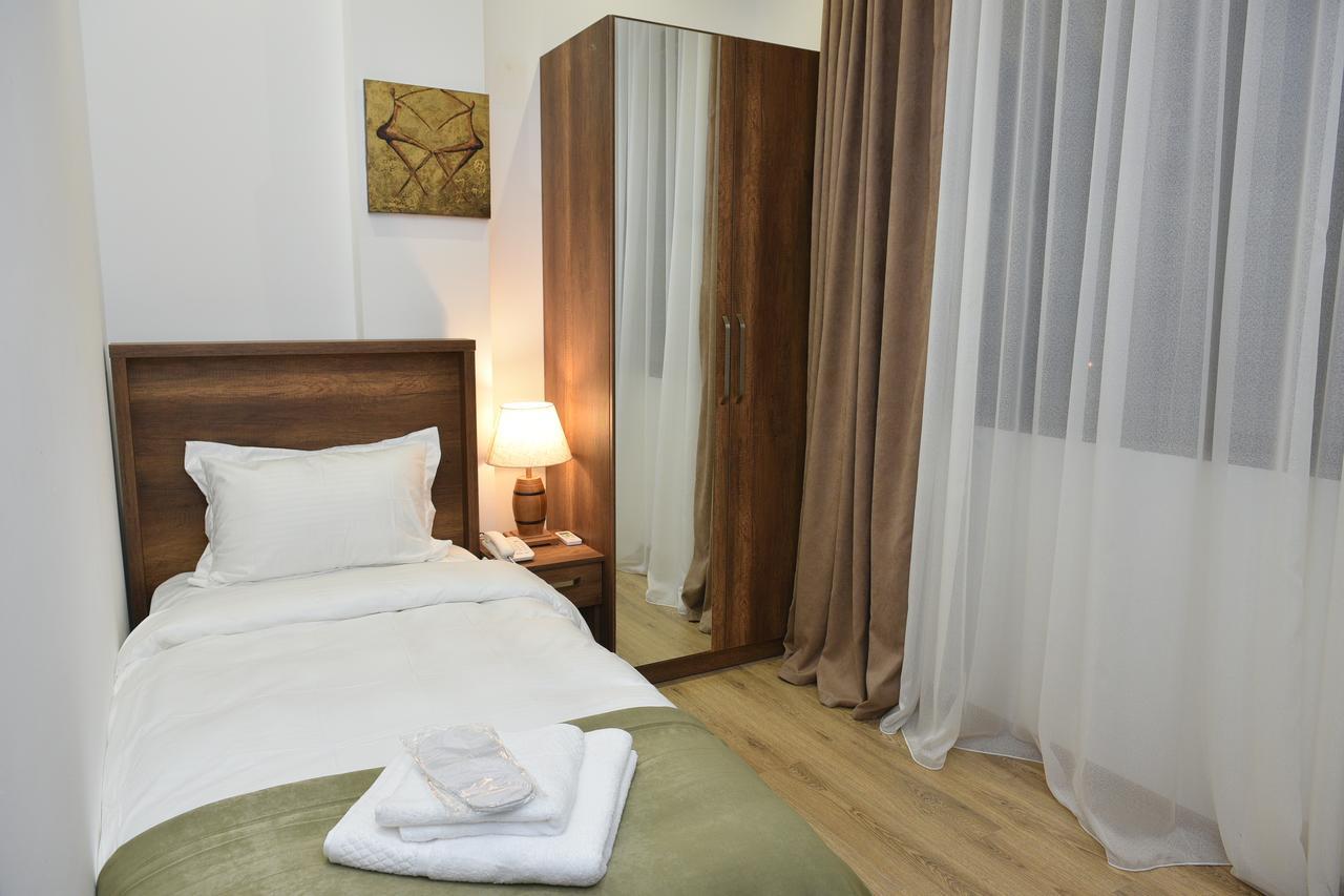 טביליסי Hotel King Tom מראה חיצוני תמונה