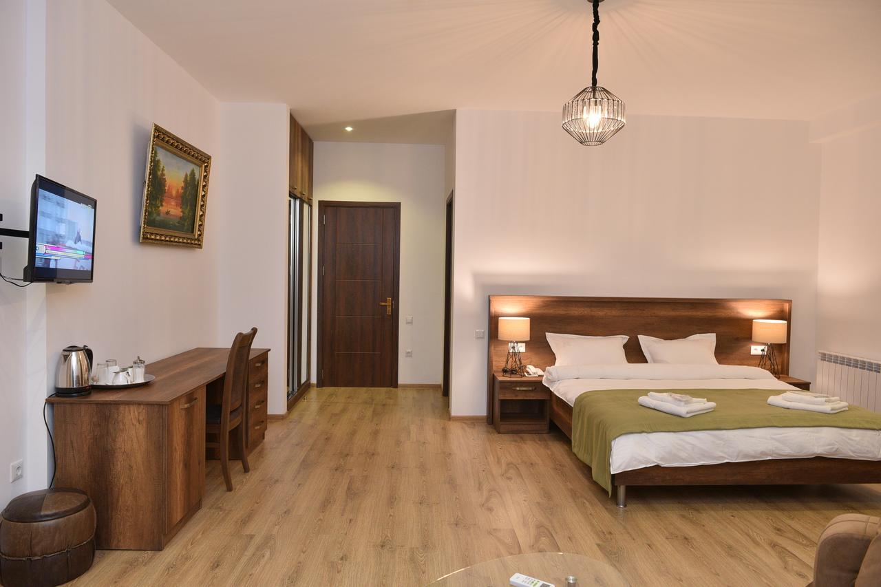 טביליסי Hotel King Tom מראה חיצוני תמונה